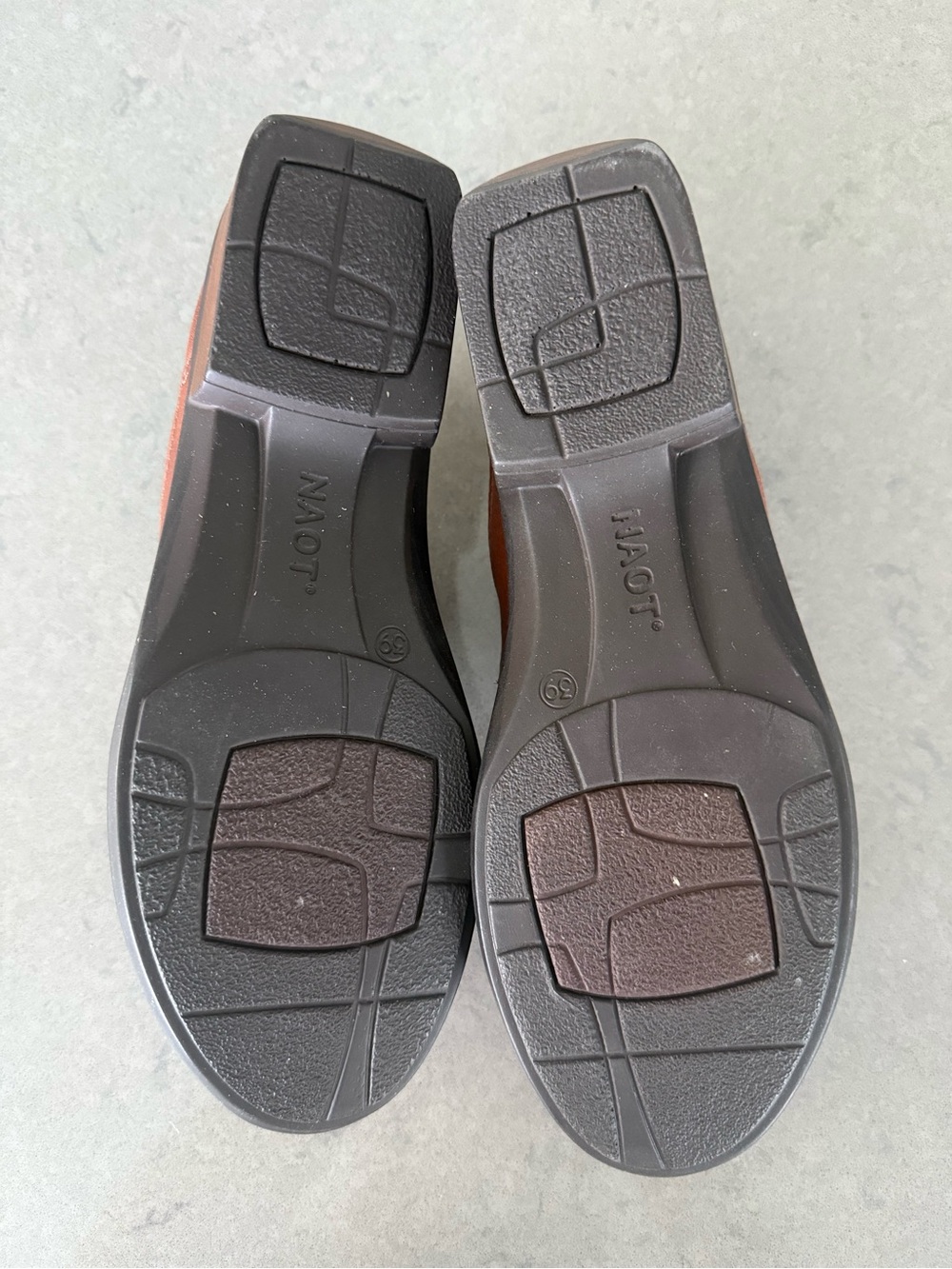 Naot Women's Tan Brown Leather Slip-On Mules with Silver Bit Barely worn 39 - Picture 5 of 7